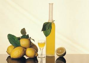 Быстрый рецепт настойки на лимоне и самогоне