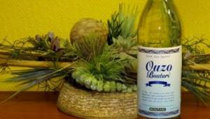 Что такое греческая водка Узо, как ее приготовить дома, в каком виде употреблять?