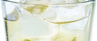 Если не знаете, с каким соком пьют ром, попробуйте смешать его с яблочным.