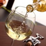 Курица в вине (красном и белом): рецепты тушения и запекания