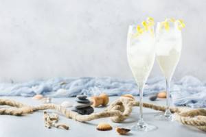 Оригинальные коктейли с шампанским: рецепты с мартини