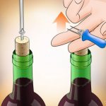 Открыть бутылку вина шурупом