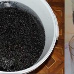 Пример очистки самогона углем: настаивание и фильтрация