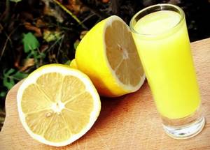 Рецепт настойки на лимоне и самогоне с медом