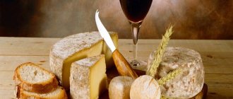 Сильные красные вина сочетаются с твердыми выдержанными сырами с интенсивным вкусом