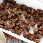 Сухарики на сковороде. Рецепт без масла из белого, черного хлеба, батона с чесноком, приправами, сыром