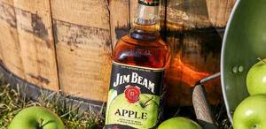 Яблочный напиток скорее ближе к ликеру, нежели к виски.